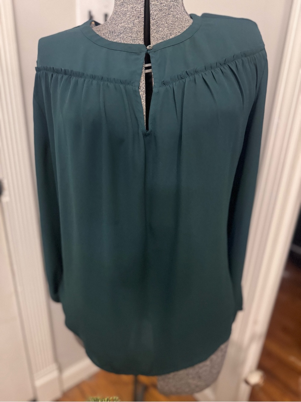 Women’s LOFT Long Sleeve Keyhole Blouse Ruffle Yoke - Teal Large